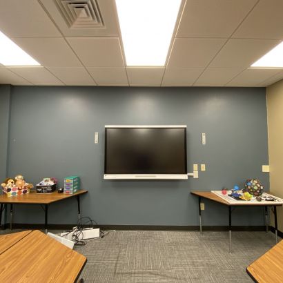Classroom Wall Paint and Column